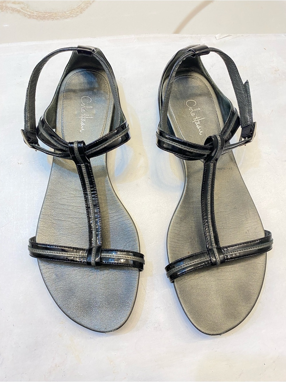 Cole HAAN Nike Air Sandals good condition perfect bottom Size 9B clean interior